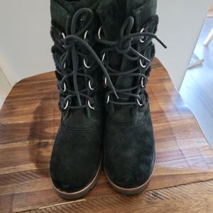 RARE UGG*Black Rommy Lace Up Boots
